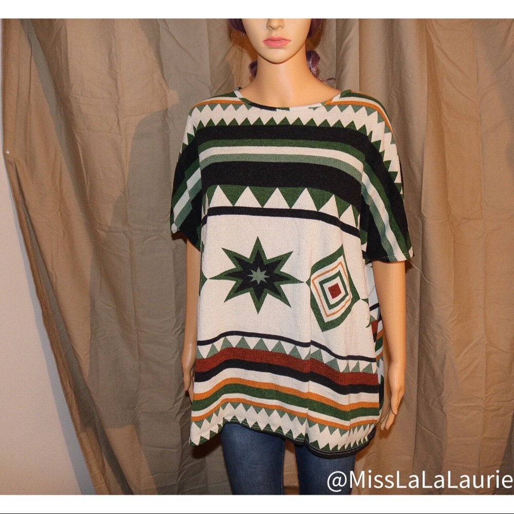 Aztec Sweater/Poncho 💛🌵 - Picture 4 of 8